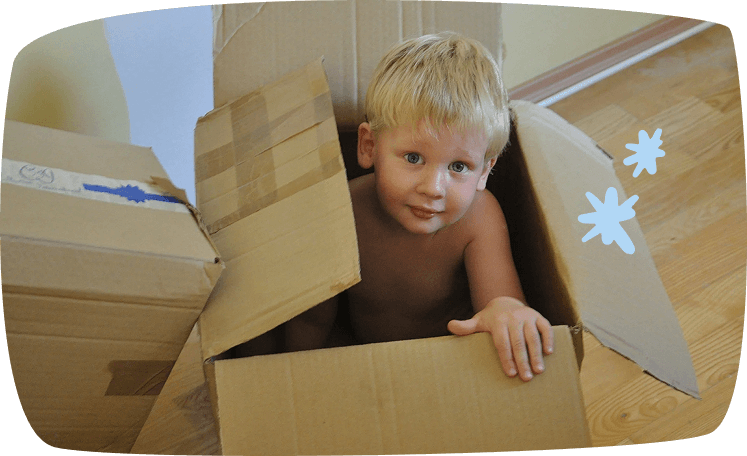 niño-en-caja